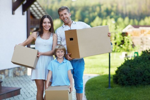 Flexible removal van service for flats and businesses near Earls Court