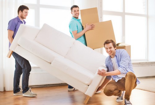 Residential and commercial removals support in Earls Court