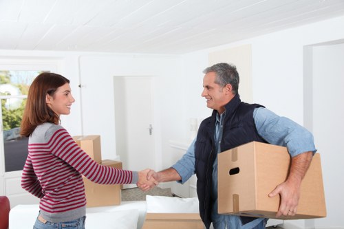 Local moving team handling access challenges near Earls Court flats