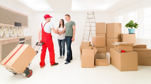 Packing and transport service for a local Earls Court move